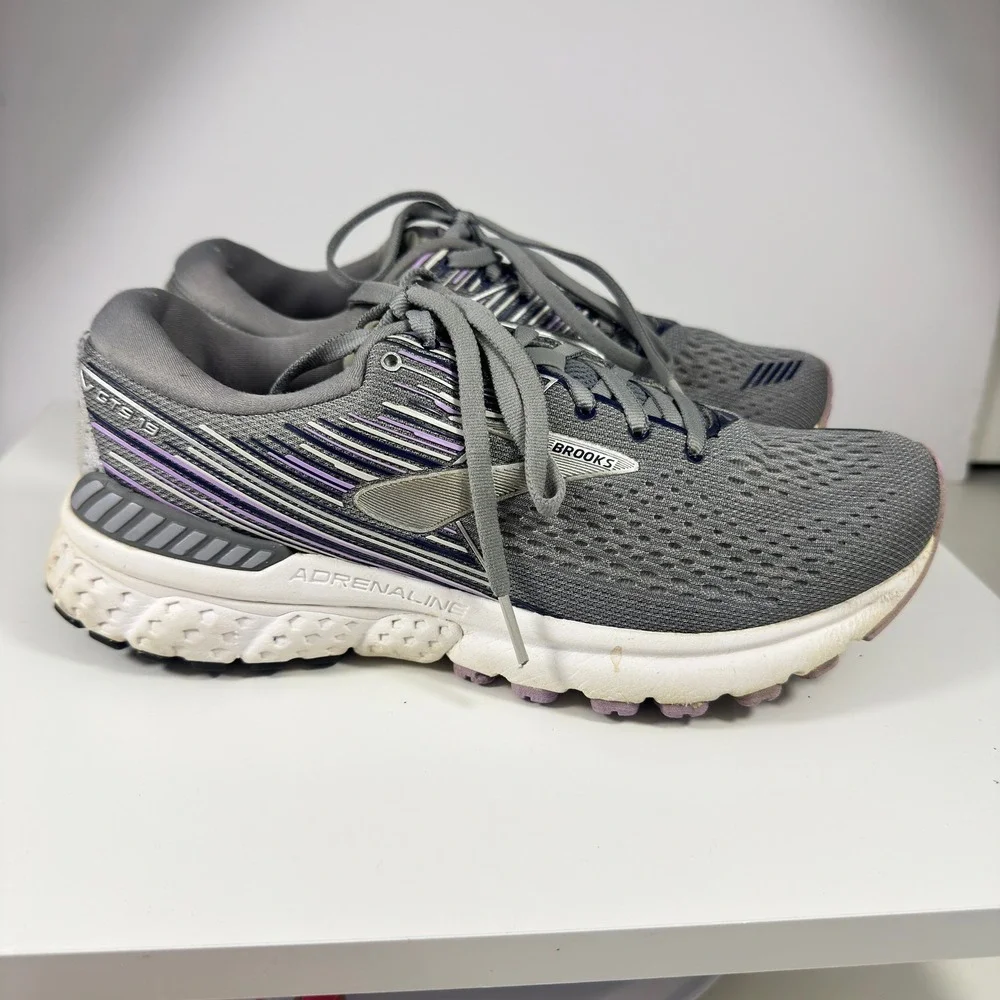 Brooks Adrenaline GTS 19 Running Shoes Womens 8.5 Grey Purple Sneakers